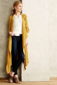 Wrap Yourself Up In These 15 Cozy Cardigans Modestil Bekleidungsstile Tuch