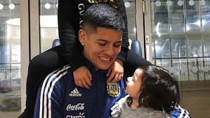 Ezequiel lavezzi and yanina screpante together ». Marcos Rojo Anuncia Que Ha Sido Padre Por Tercera Vez