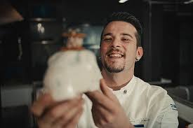 El chef carlos maldonado define la esencia de la cocina gamberra cnn video / en lidl, te enseñamos cómo prepara. Chef Carlos Maldonado Picture Of Raices Talavera De La Reina Tripadvisor