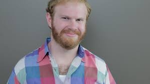 Henry Zebrowski's Tinder tips: Guys, show you're rugged