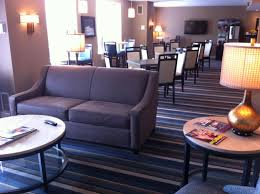 The Sheraton Club Lounge At The Sheraton Suites Akron Cuyahoga Falls Offers A Relaxing Upscale Space With Complimentary Morning C Event Room Suites Home Decor