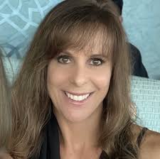 Our team • Artstra