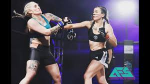 Jul 25, 2020 · she has a total of eight gold medals to her name in the ifma world championship. British Female Mma Fighter Destroys Her Opponent In 60 Seconds Youtube