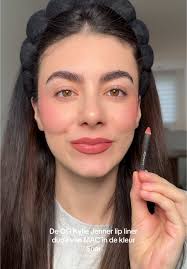 The OG Kylie Jenner lipliner dupe van @maccosmetics @Kylie Jenner #macsoar  #maccosmetics #maclipliner