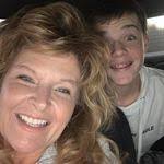 Lori Coblentz's Instagram, Twitter & Facebook