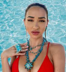 Looking back at “A World of Fashion: Property From the Archives of Doris  Raymond” at Julien's Auctions with Lisa Berman, Founder of the Wearable Art  Museum and Betsy Potter, Former Governor of