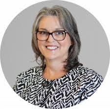 Kris Schuster's Instagram, Twitter & Facebook