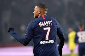 La prétention, c'est plutôt de se vanter de viser des choses qui ne sont pas du tout à ta portée, qui ne sont pas pour toi. Transfer Goda Mbappe V Liverpule 29 01 2020 Chitat Blog Na Soccer Ru