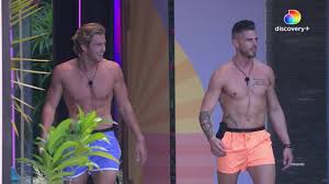Il primo episodio di love island in streaming su discovery plus è già disponibile online ed è stato annunciato da un love island è un reality game in cui un gruppo di dieci giovani single, chiamati lovers, deve riuscire a trovare l'amore. Love Island Italia Lo Show Evento Dell Estate Youtube