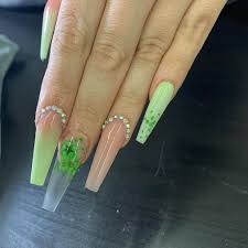 Using the green nail art brush/stripper, create a. Green Nails To Wear For St Patrick S Day Kaynuli