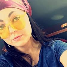 Hannah Knutson (@hannyknutson)