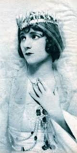 File:Edith Roberts pic423.jpg