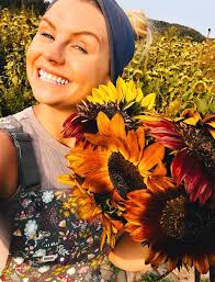 Saturday special! Shop ShopSpeials Specials Italian beef sandwich w/ french  fries $13.00 வலைத i *Blueberry mojito NAT 도다시상 CLAW