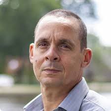 Hoe is Qompas ontstaan? Boris en Alexis Eustatia ontwikkelden bijna 25 jaar  geleden hun eerste product dat later uitmondde in Qompas.