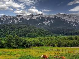 Noi va oferim o lista cu cele mai frumoase zone montane din romania. Top 10 Cele Mai Frumoase Locuri Din Romania Autoboca Blog