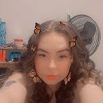 Victoria Rump's Instagram, Twitter & Facebook