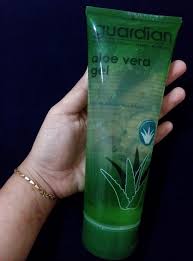 A big molecule created from repeated subunits (a polymer of acrylic acid) that magically converts a liquid into a nice gel formula. Review Guardian Aloe Vera Gel Tampil Cantik