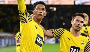 · in borussia dortmund the two top defensive players are and. Ykta6n8nkszupm