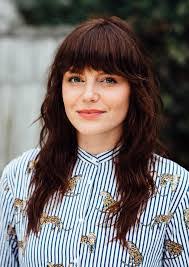 Shelley Rae's Instagram, Twitter & Facebook