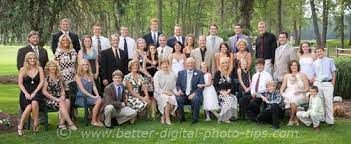 5 Large Family Portrait Ideas Ultimate Guide How To Pose Group Photos Large Family Portraits Large Family Photography Large Family Pictures