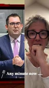 What a fantastic morning in Queens Gardens today with 70 volunteers and  supporters sporting Sue Blue. This is a people-powered campaign, thank you  for turning up, all you are doing and all