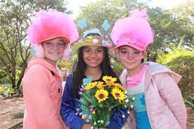 In Pictures Pepps Flaunt Funky Hat Day Review
