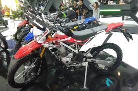 Gambar motor klx warna merah. Kawasaki Klx150 Baru Semakin Mirip Honda Crf150l Oto