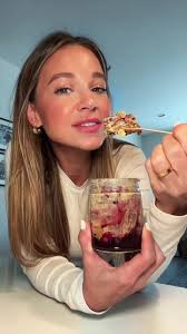 Happy Friday!!!! #tgif #overnightoats #energyballs #energybites  #cookiedough #veganovernightoats #coconutcoldfoam #coffeetime  #breakfastideas #hobokennj #hoboken #hobokeneats #momsoftiktok #momtok ...