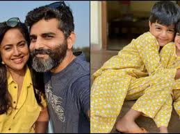 Sameera reddy took to instagram to welcome her second child with husband akshai varde, sharing a picture with her newborn daughter. Sameera Reddy S 6 Year Old Son And 2 Year Old Daughter Test Positive For Covid 19 English Lokmat Com