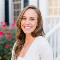 Tara Hampton's Instagram, Twitter & Facebook