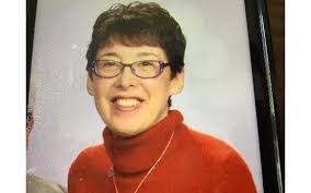 Rochelle Roth's Instagram, Twitter & Facebook