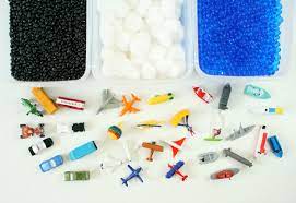 And just like my 23 toddler led activities without screens list, many of the things on this list you probably already have! Transportation Theme Sensory Bin Fantastic Fun Learning