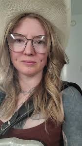 Krista Shepard's Instagram, Twitter & Facebook