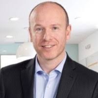 100+ perfiles de «Erich»