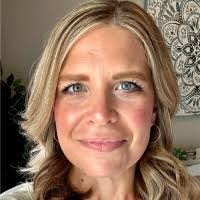 Sharon Hensel's Instagram, Twitter & Facebook