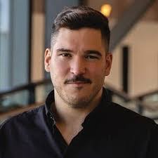 Steve Naraine's Instagram, Twitter & Facebook