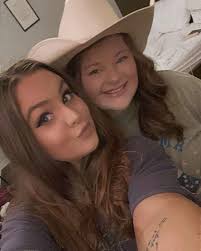 happy Thanksgiving from us to y'all! 💕