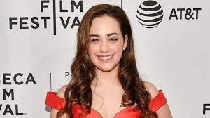 Maybe you would like to learn more about one of these? How Old Is Samantha Larusso From Cobra Kai And Who S Her Real Life Boyfriend