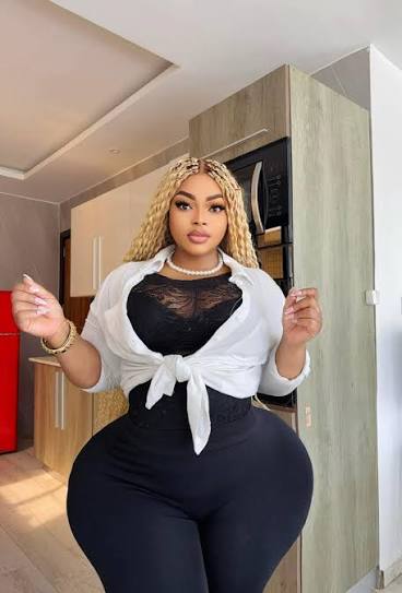 The queen of Nyash in Africa Yao eudoxie my ❤️ is visiting my country for  the very first time 👍 in May.