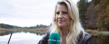 She started out as nfl side reporter for fox before moving on to host fox sports nfl kickoff show. Die Blonde Und Die Briten Ein German Girl Bei Itv Dwdl De