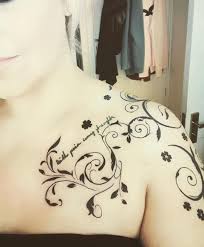 There are many different variations of the shoulder tattoo including the outside shoulder, front shoulder, shoulder blade, inside shoulder and the top. Updated 65 Graceful Shoulder Tattoos For Women August 2020