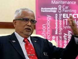 Anda boleh memfailkan kes untuk mendapatkan semula pekerjaan mengikut akta perhubungan perusahaan 1967 seksyen 20(1) di jabatan perhubungan perusahaan dalam masa 60 hari dari tarikh mereka dikenakan tindakan. Kerajaan Semak Undang Undang Diskriminasi Dalam Pekerjaan