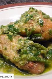 Masak selama sekitar 10 menit dan bumbu meresap sempurna; Resep Masakan Ayam Cabe Ijo