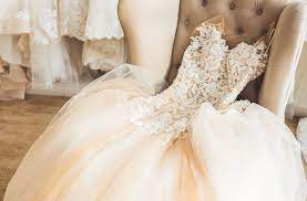 Jeder brautkleid kann maßgeschneidert werden. Brautkleid Ankauf Hol Dir Einen Teil Deiner Hochzeitskosten Zuruck