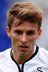 The basics of jack grealish hairstyle 2021 remain the same as in the past, as he repeated his haircut from the last few years and the name of this cut is given for those who are looking for the same cut. Tom Carroll Nachrichten Transfers Auswertungen Statistiken