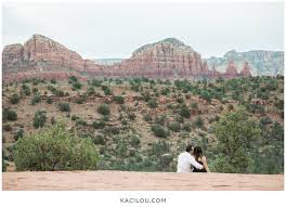 As you get closer to sedona, the distinctive red rock mountains start to appear on your left and up ahead. Sedona Elopement How And Where To Get Married In Sedona Arizona Kaci Lou Photography