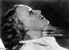 435 Um 1931 Photos & High Res Pictures