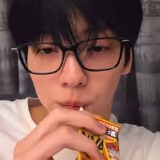 Bạch Tuyết theo năm tháng. 🙂