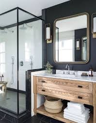 Modern Bathroom Design Black Walls White Tile And Natural Wood Bathroomdesign Badkamer Modern Donkere Muren Familiehuis