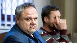 Silnice u Prahy dostal na starost šéfkuchař. Soud řeší, jestli šlo o podvod 